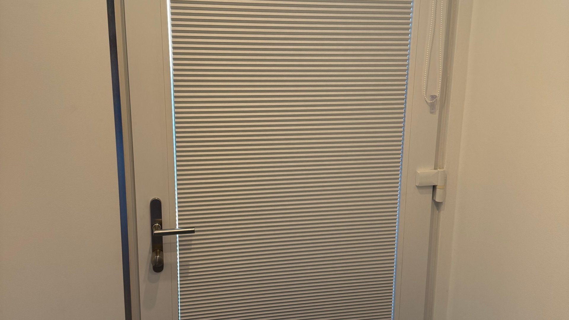 Plissee-Systeme - Professioneller Insektenschutz und Fliegengitter Service von Moskitoblocker24